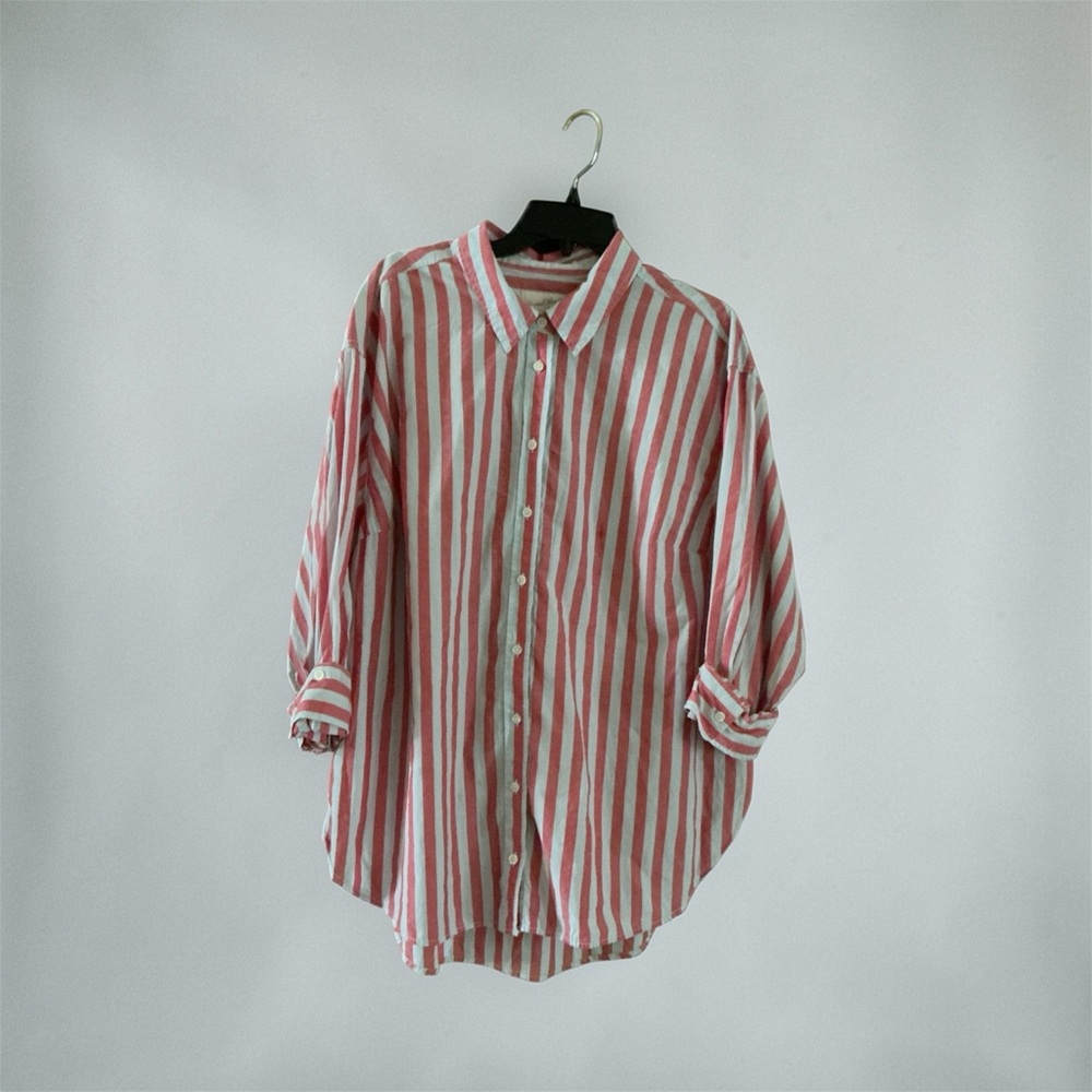 Universal Thread Red and White Striped Casual Shirt